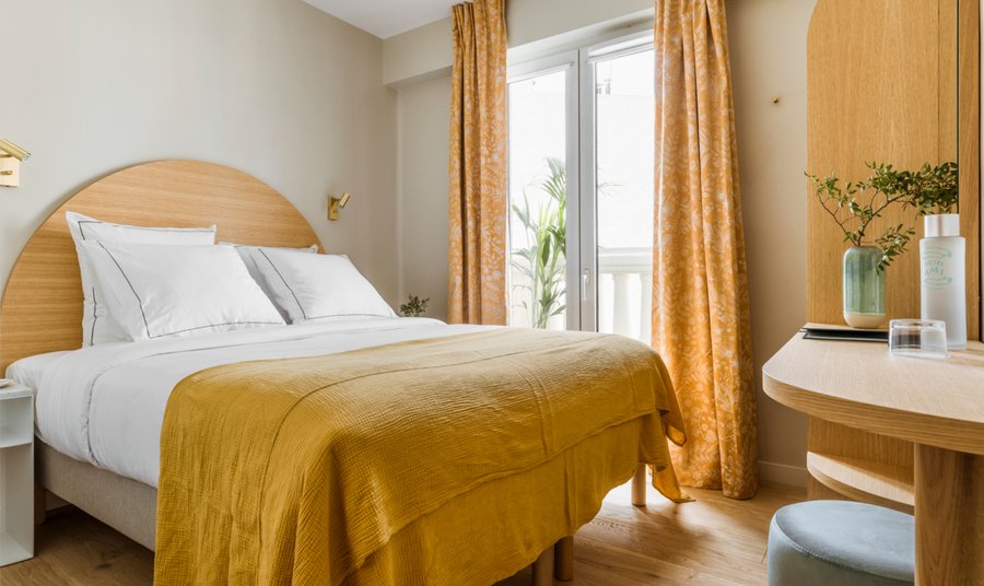 Hotelzimmer mit skandinavischem Flair in Paris