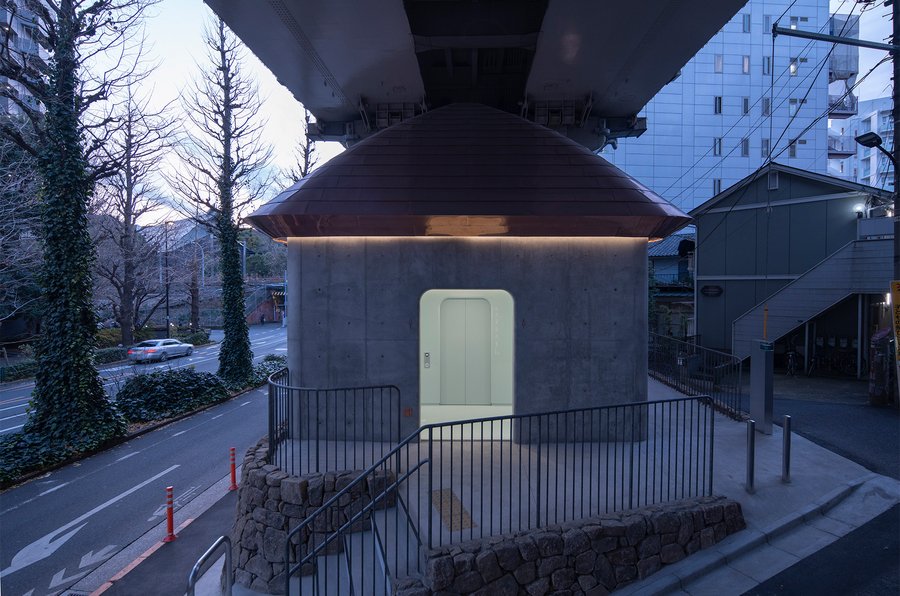 Toilettenhäuschen von Marc Newson entworfene Toilettenhaus am Standort Urasando